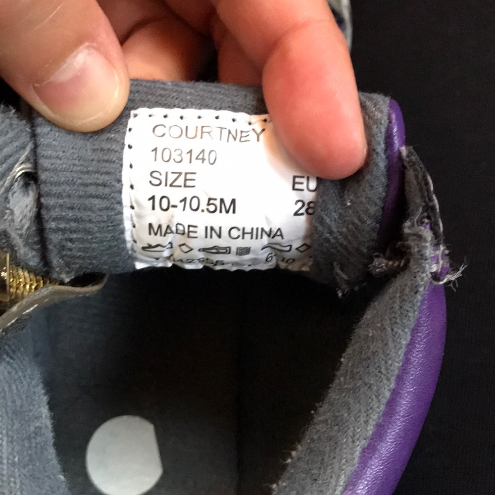 2 pairs of High Top sneakers - Picture 5 of 8